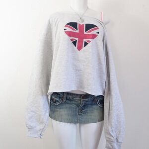 y2k union jack heart graphic cropped sweatshirt grey off shoulder